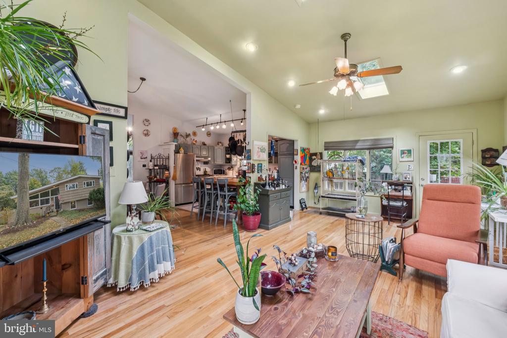 11411 CAM COURT