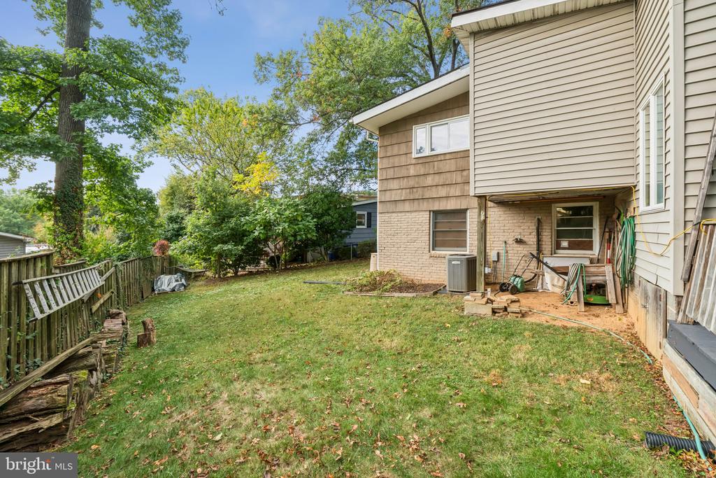 11411 CAM COURT