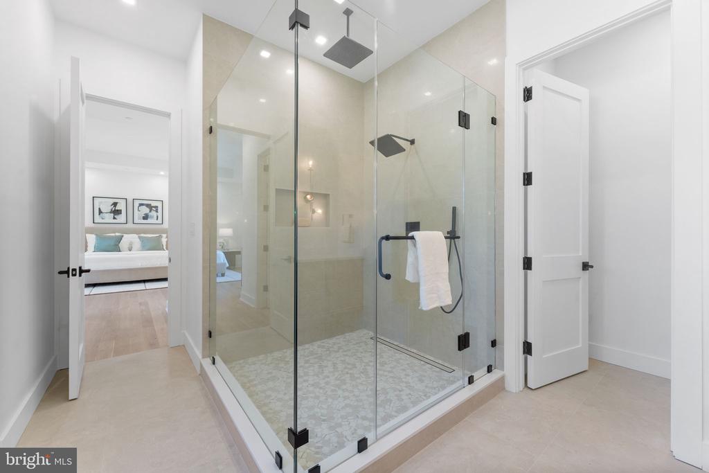 6411 CRANE TERRACE