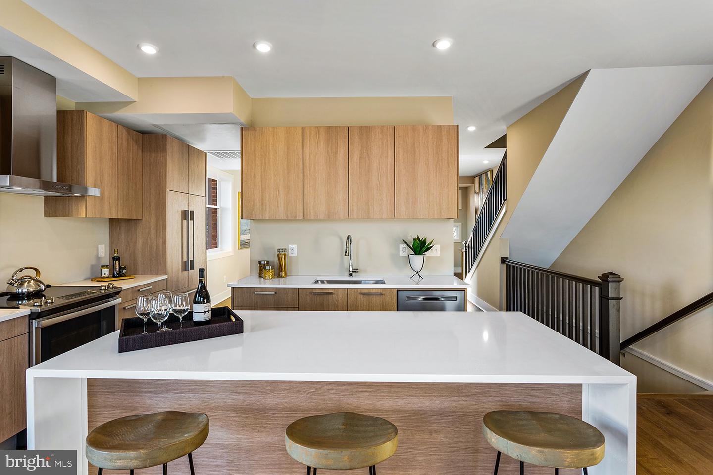 1118 South Highland Street #3