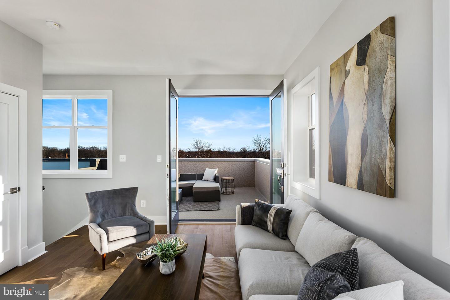 1118 South Highland Street #3