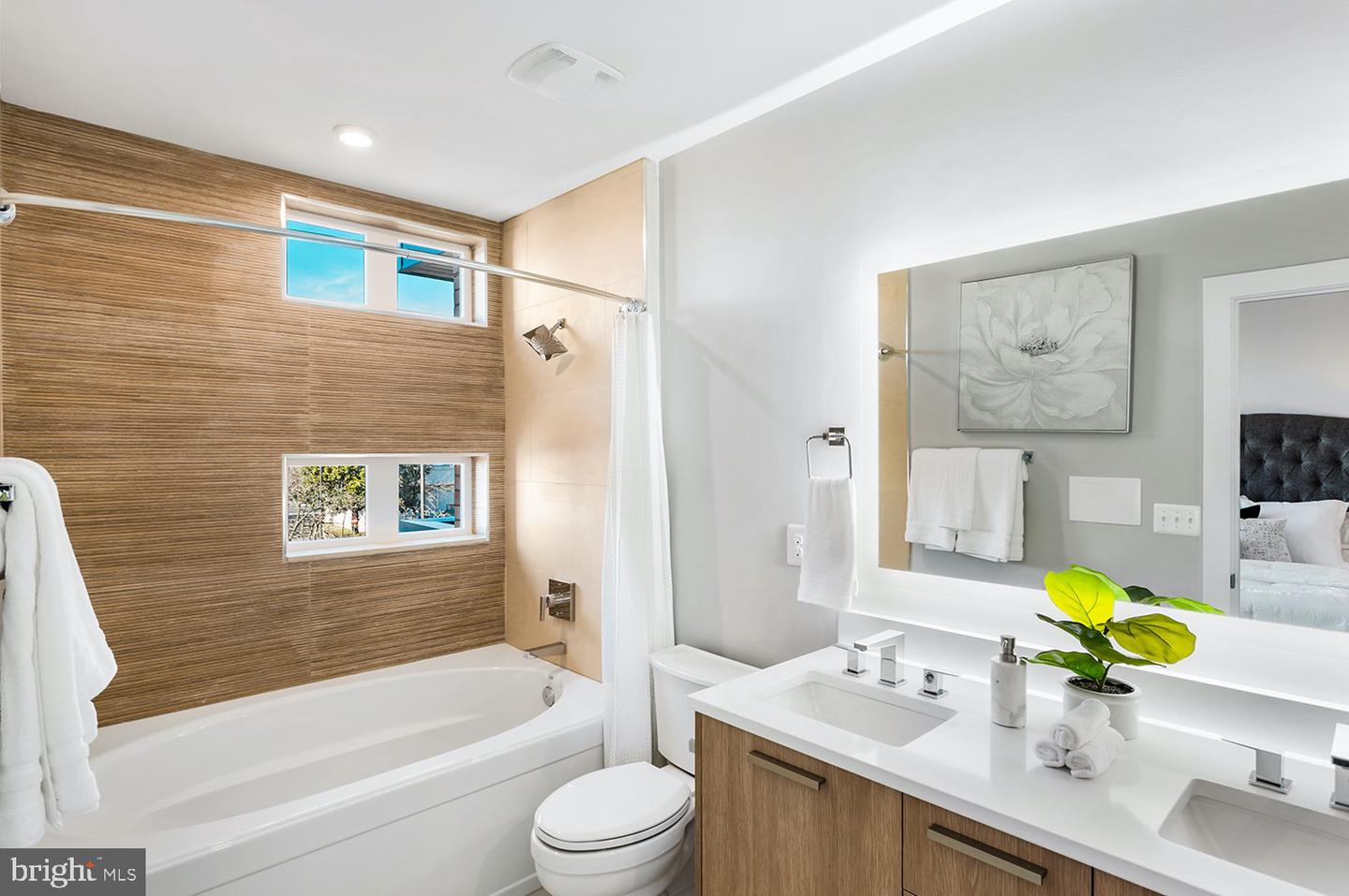 1118 South Highland Street #3