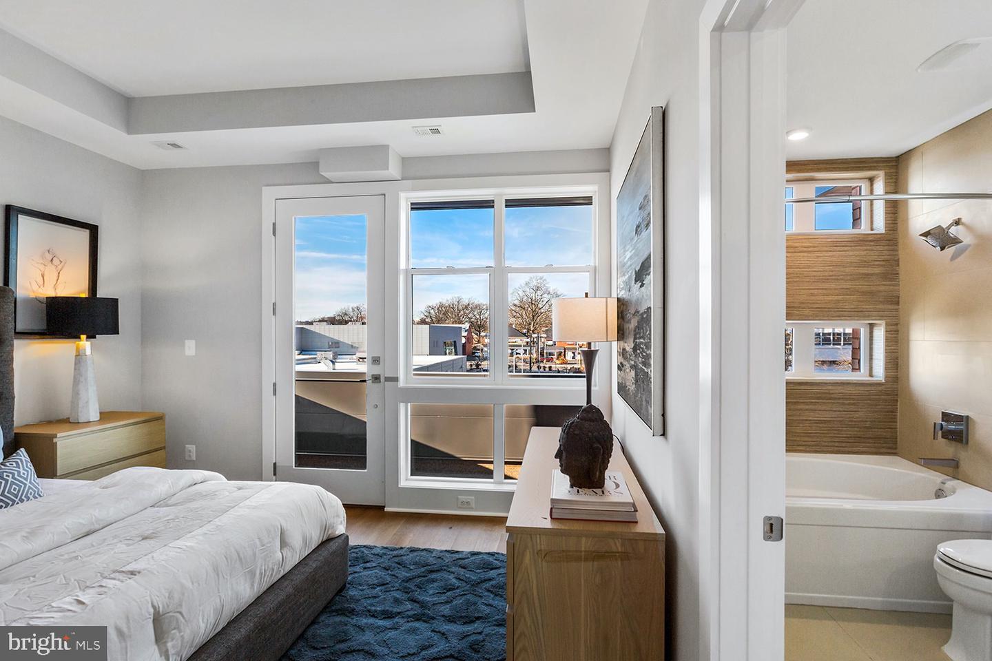 1118 South Highland Street #3