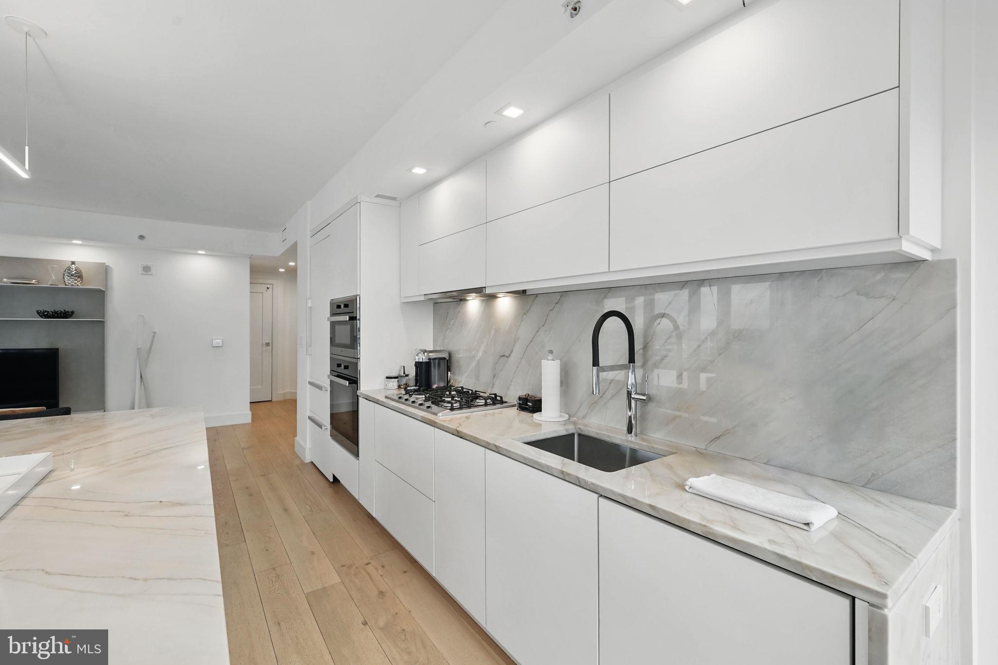 1111 19th St N #2108