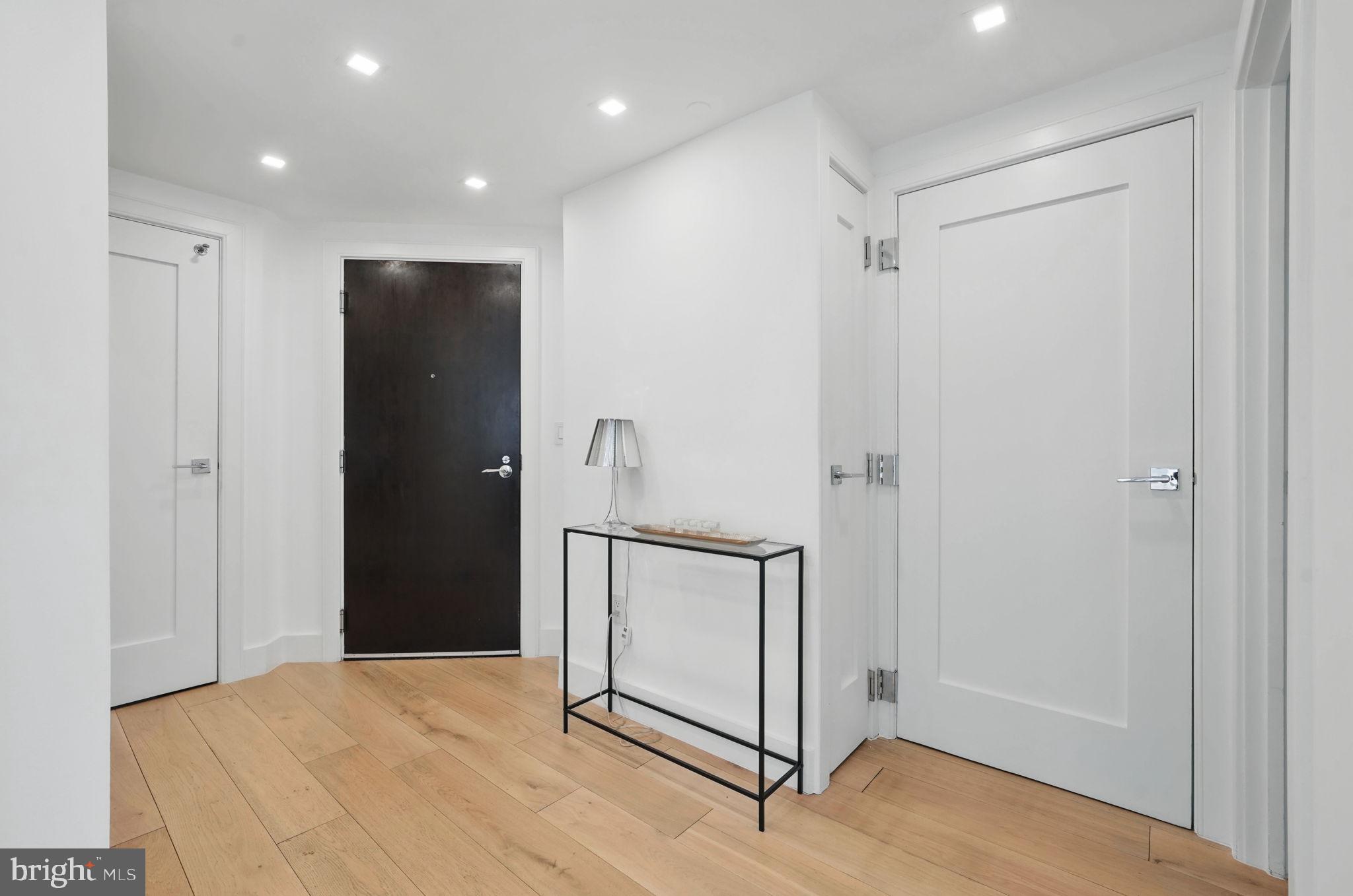 1111 19th St N #2108