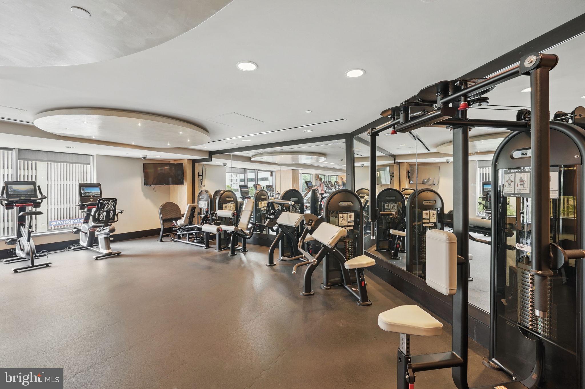 1111 19th St N #2108