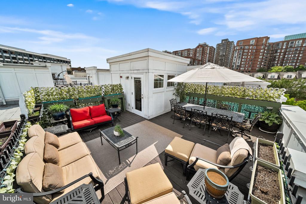 1418 N RHODES STREET Unit: B420