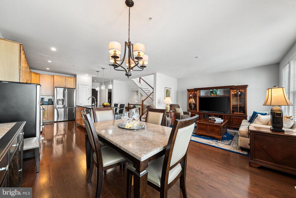 1418 N RHODES STREET Unit: B420