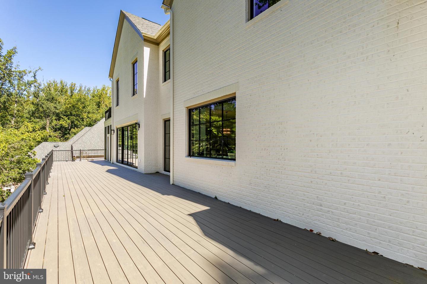 8020 Georgetown Pike