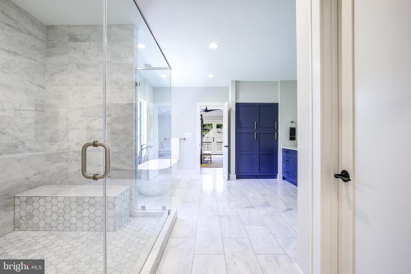 8020 Georgetown Pike