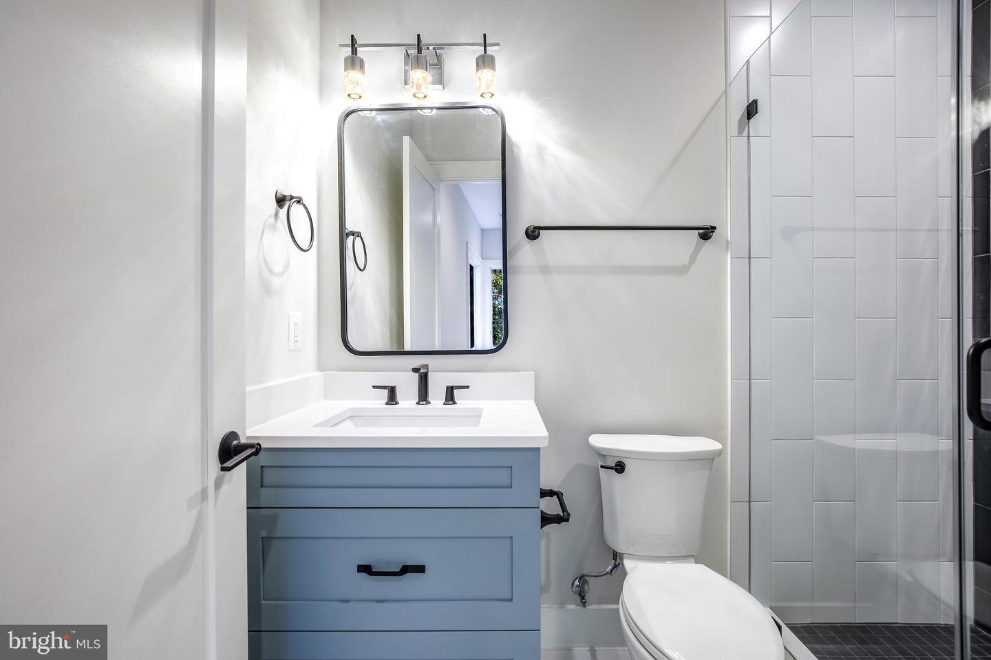 8020 Georgetown Pike