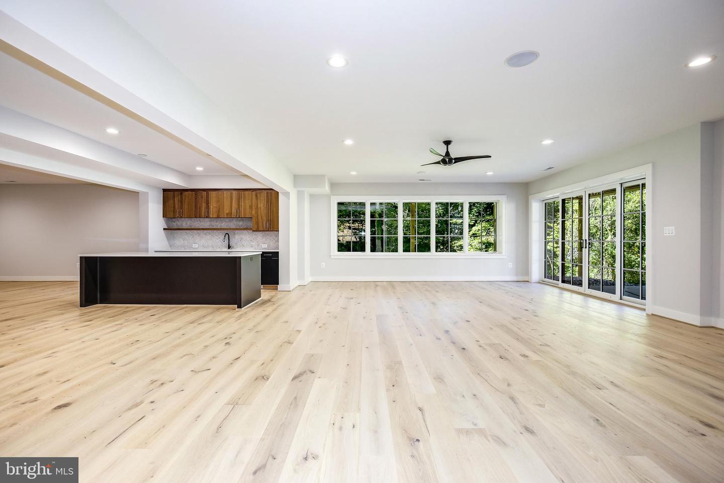 8020 Georgetown Pike