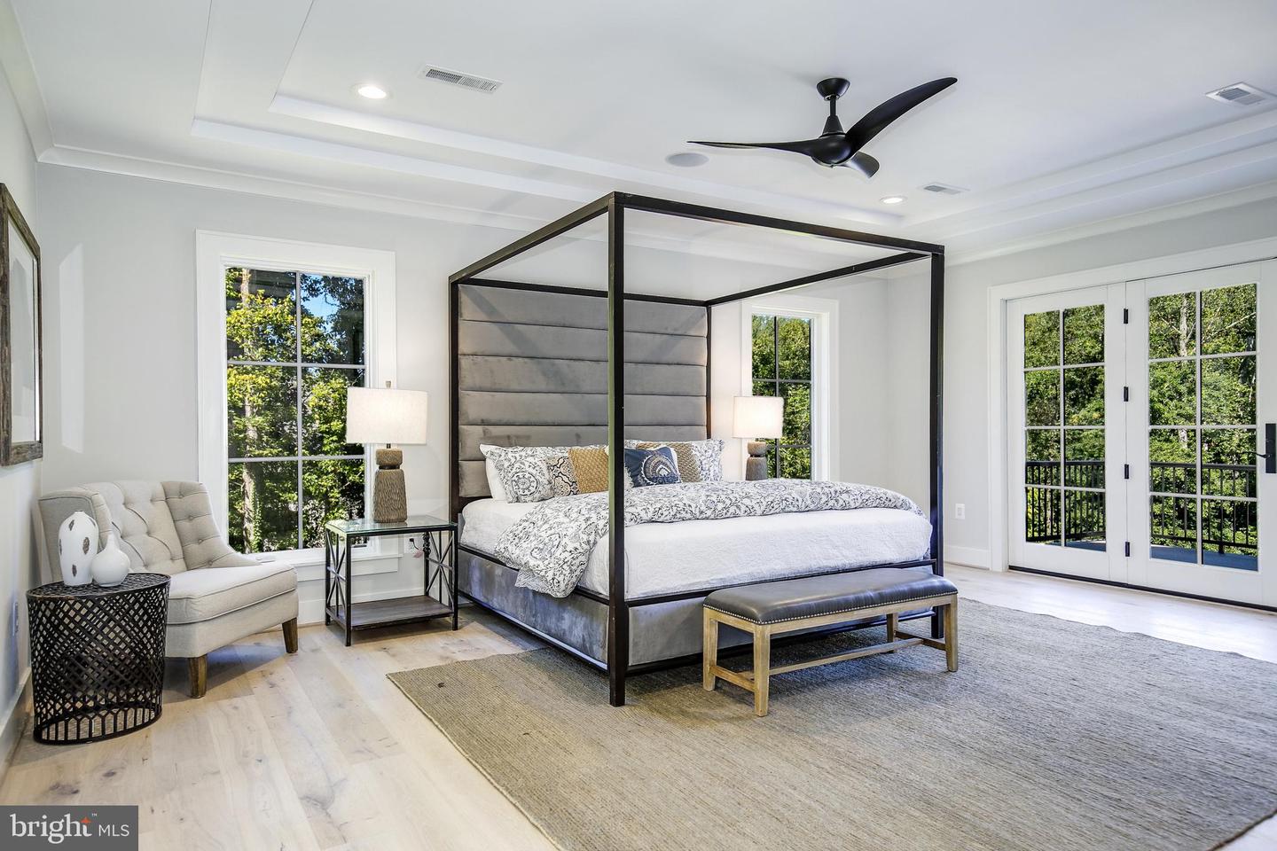 8020 Georgetown Pike