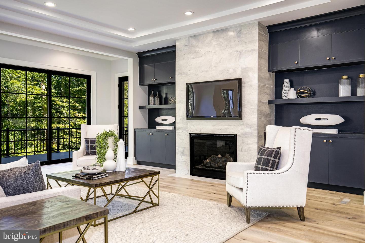 8020 Georgetown Pike