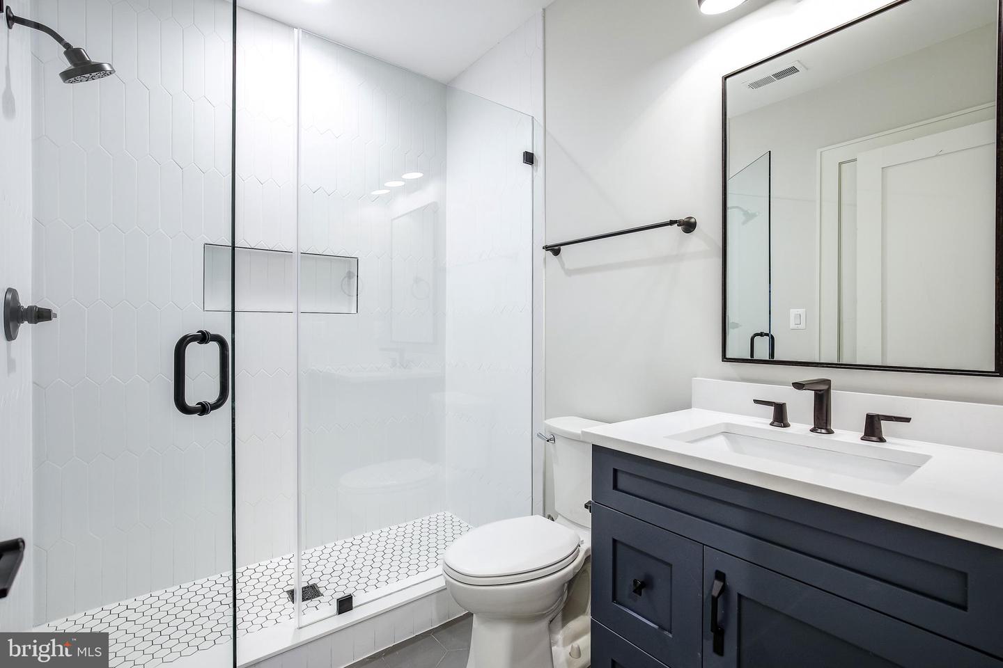 8020 Georgetown Pike