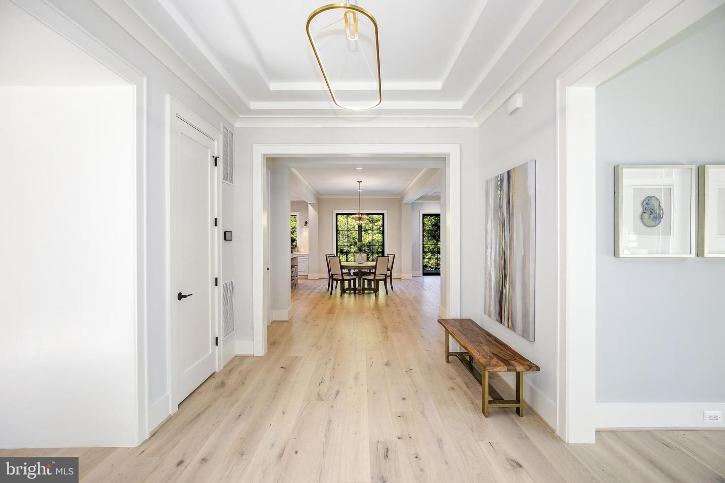 8020 Georgetown Pike