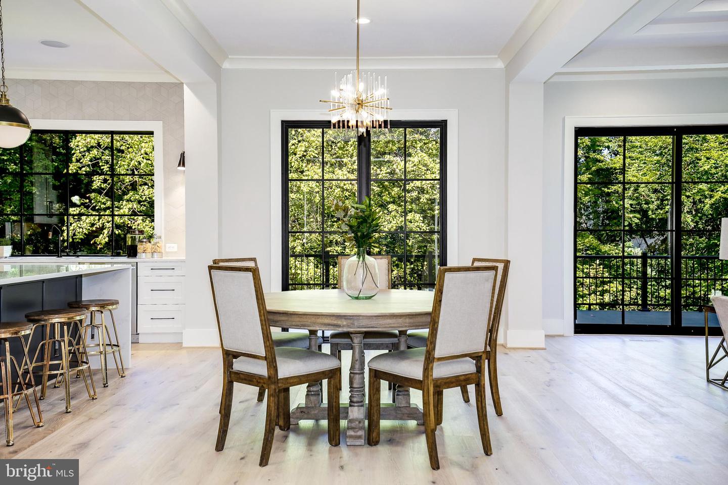 8020 Georgetown Pike