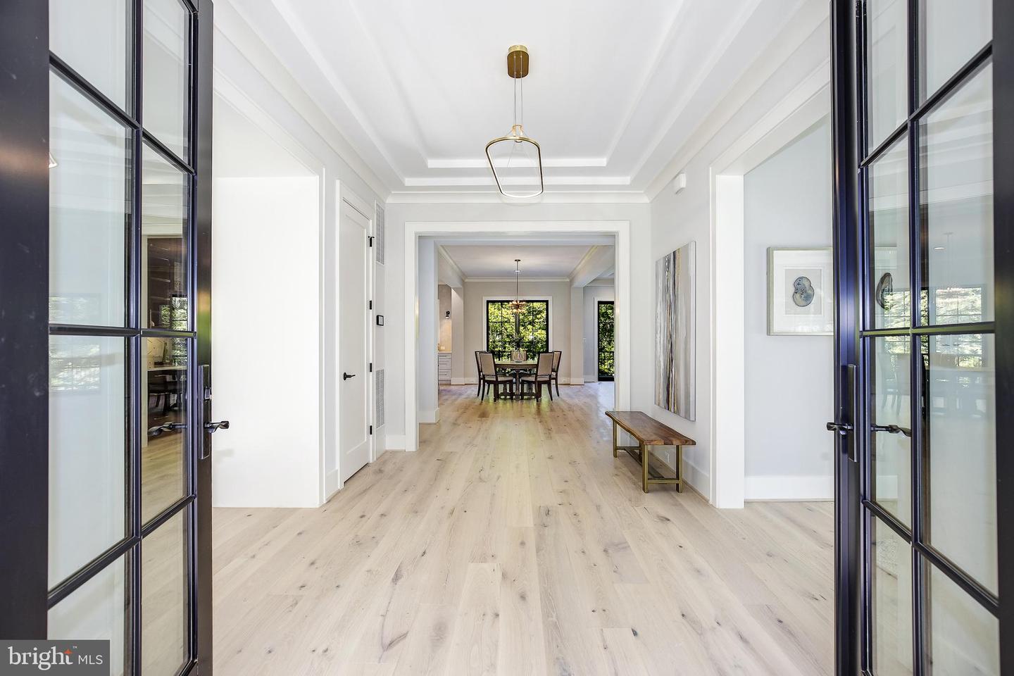 8020 Georgetown Pike