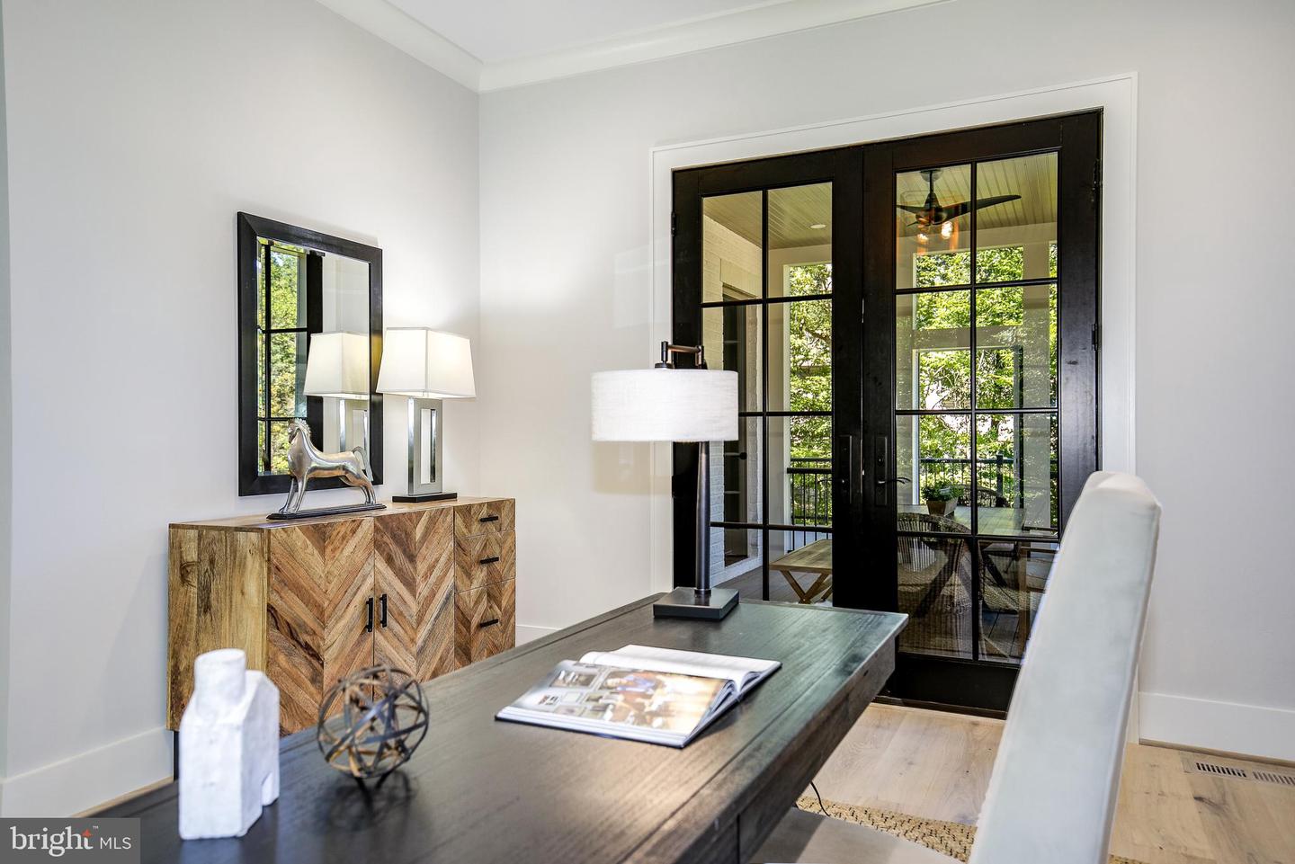 8020 Georgetown Pike