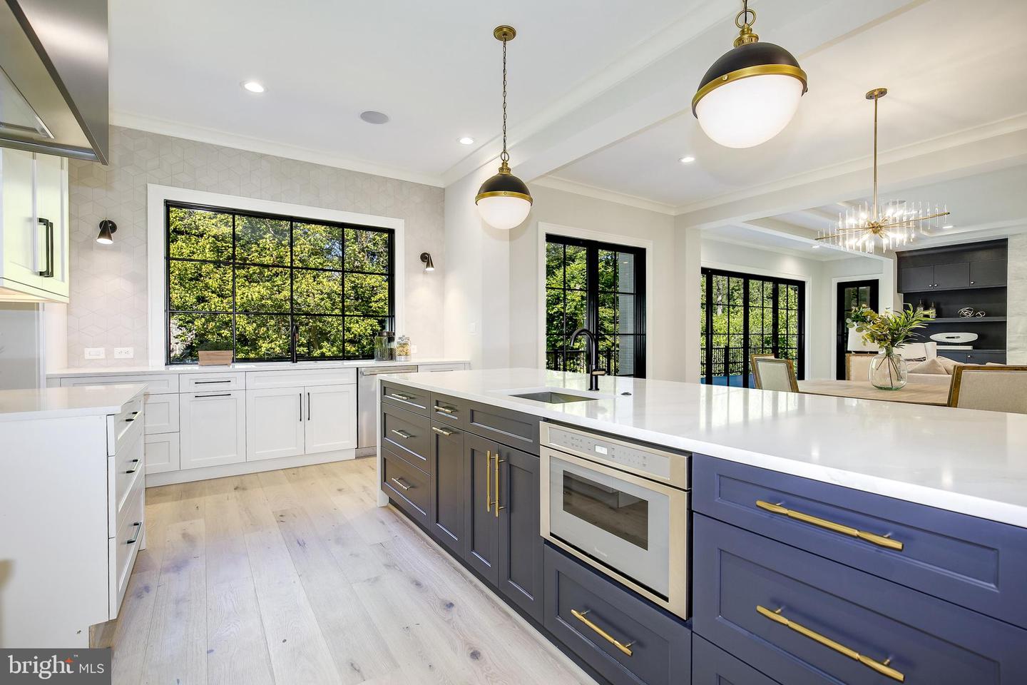 8020 Georgetown Pike