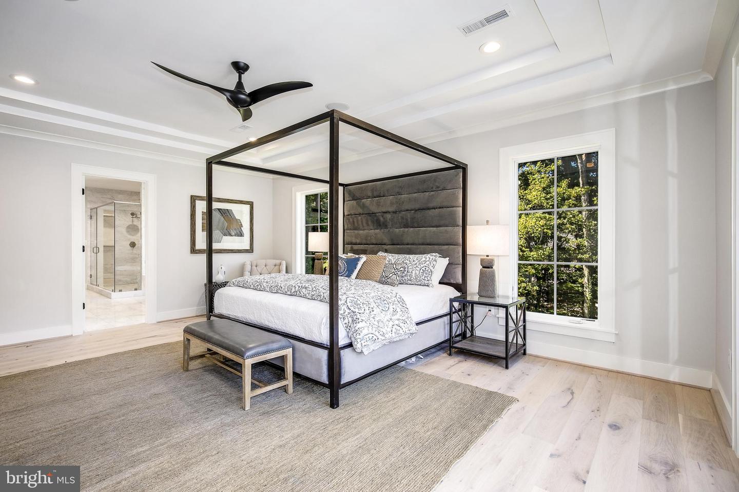 8020 Georgetown Pike