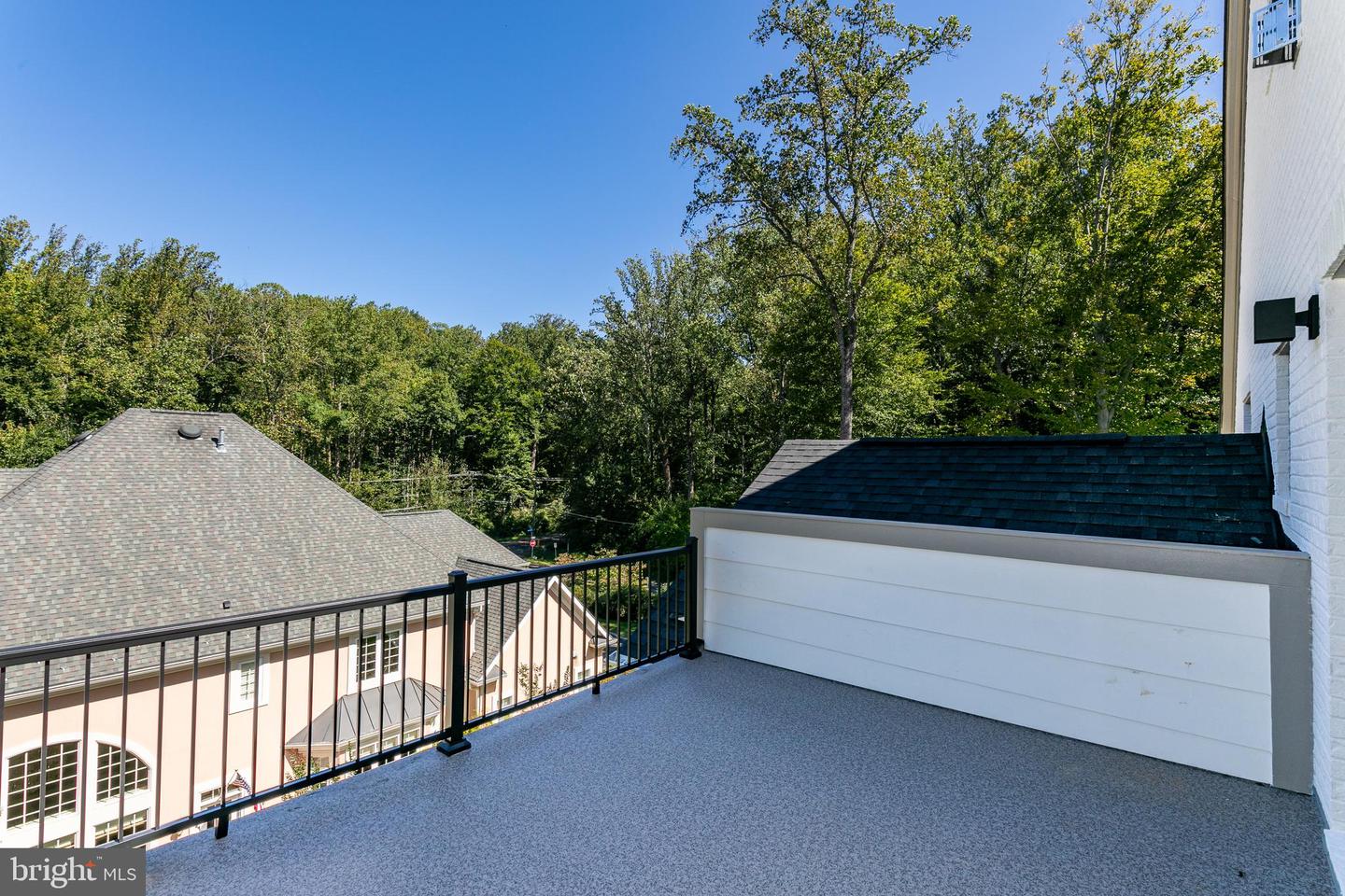 8020 Georgetown Pike