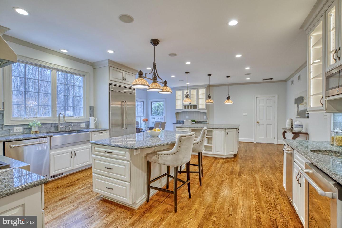 718 Potomac Knolls Dr