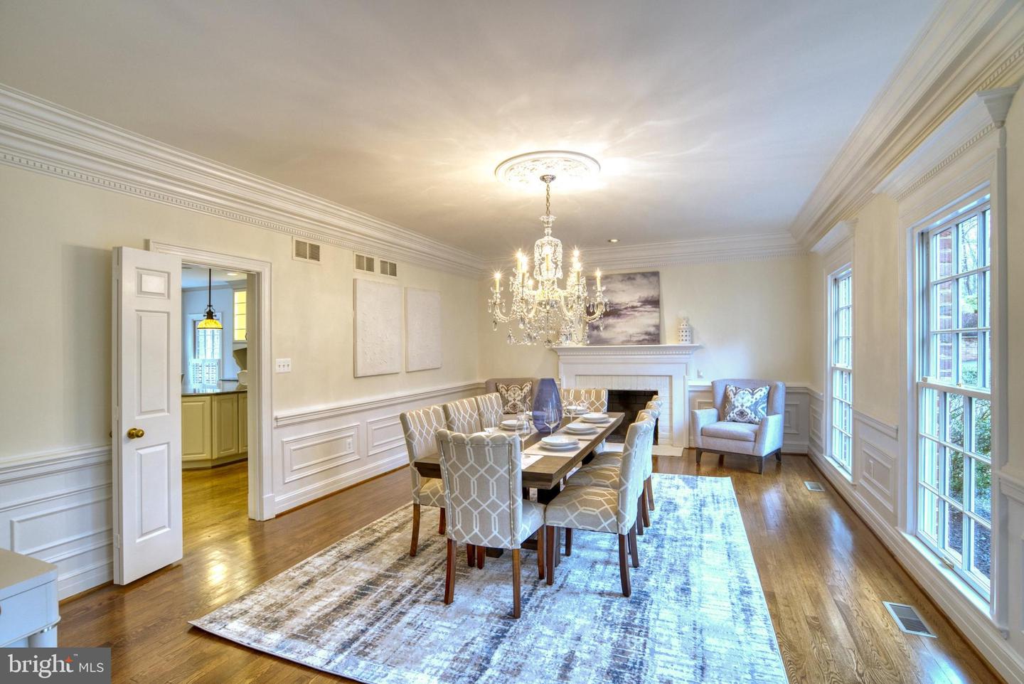 718 Potomac Knolls Dr