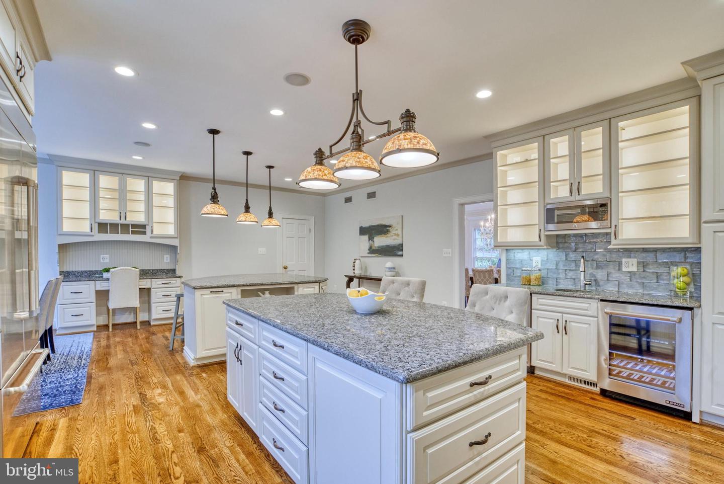 718 Potomac Knolls Dr