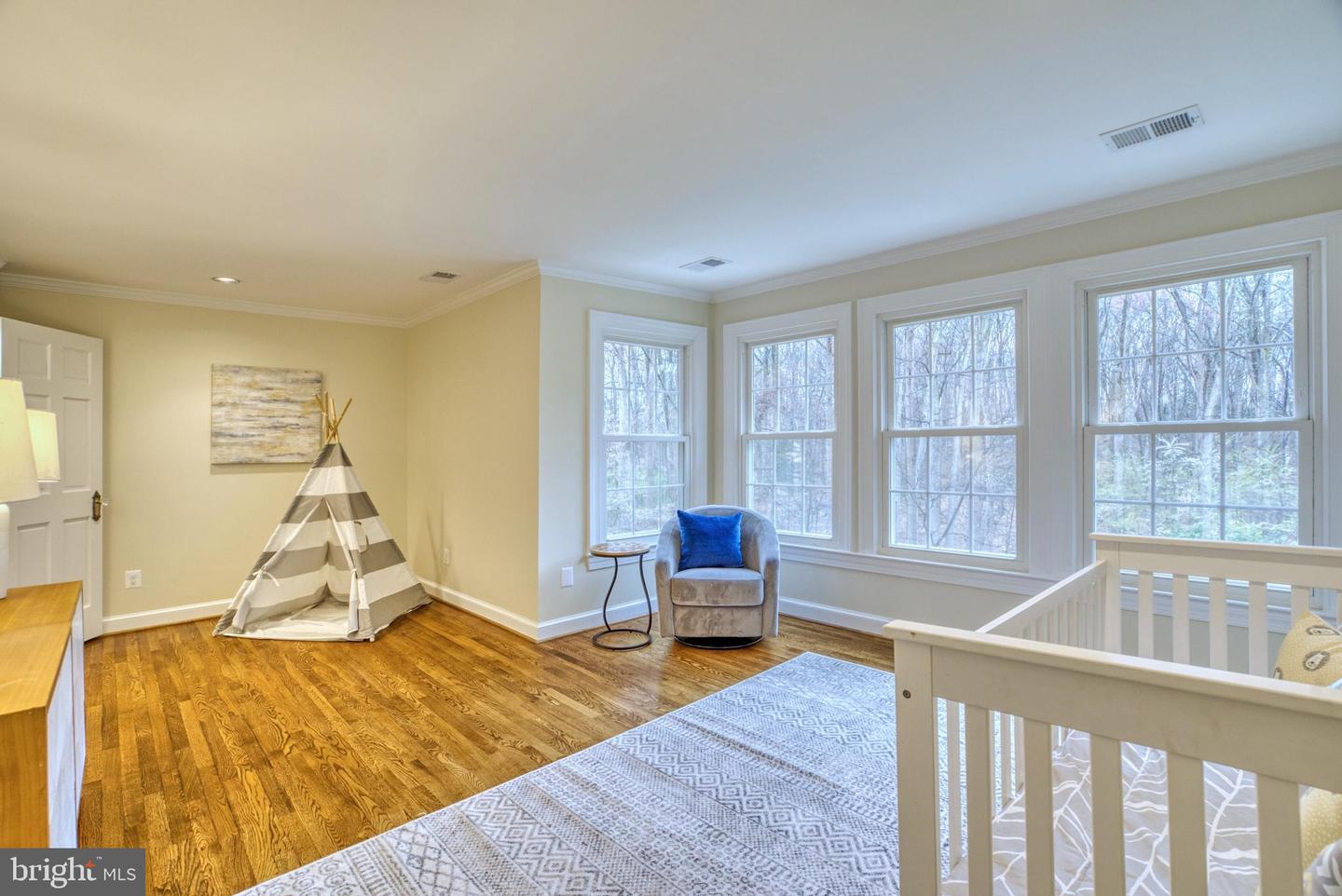 718 Potomac Knolls Dr