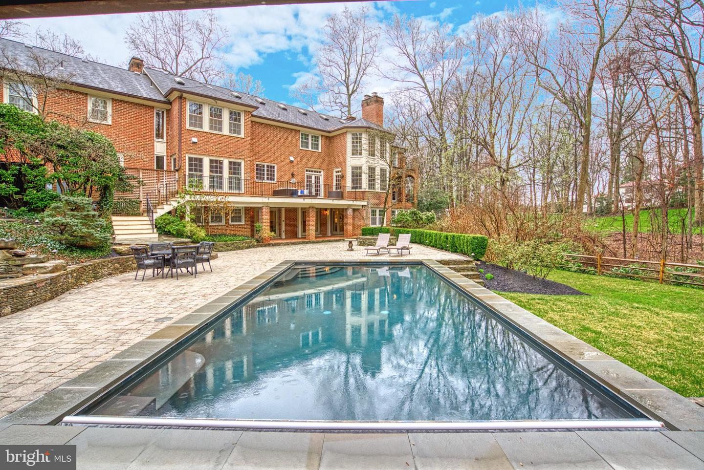 718 Potomac Knolls Dr