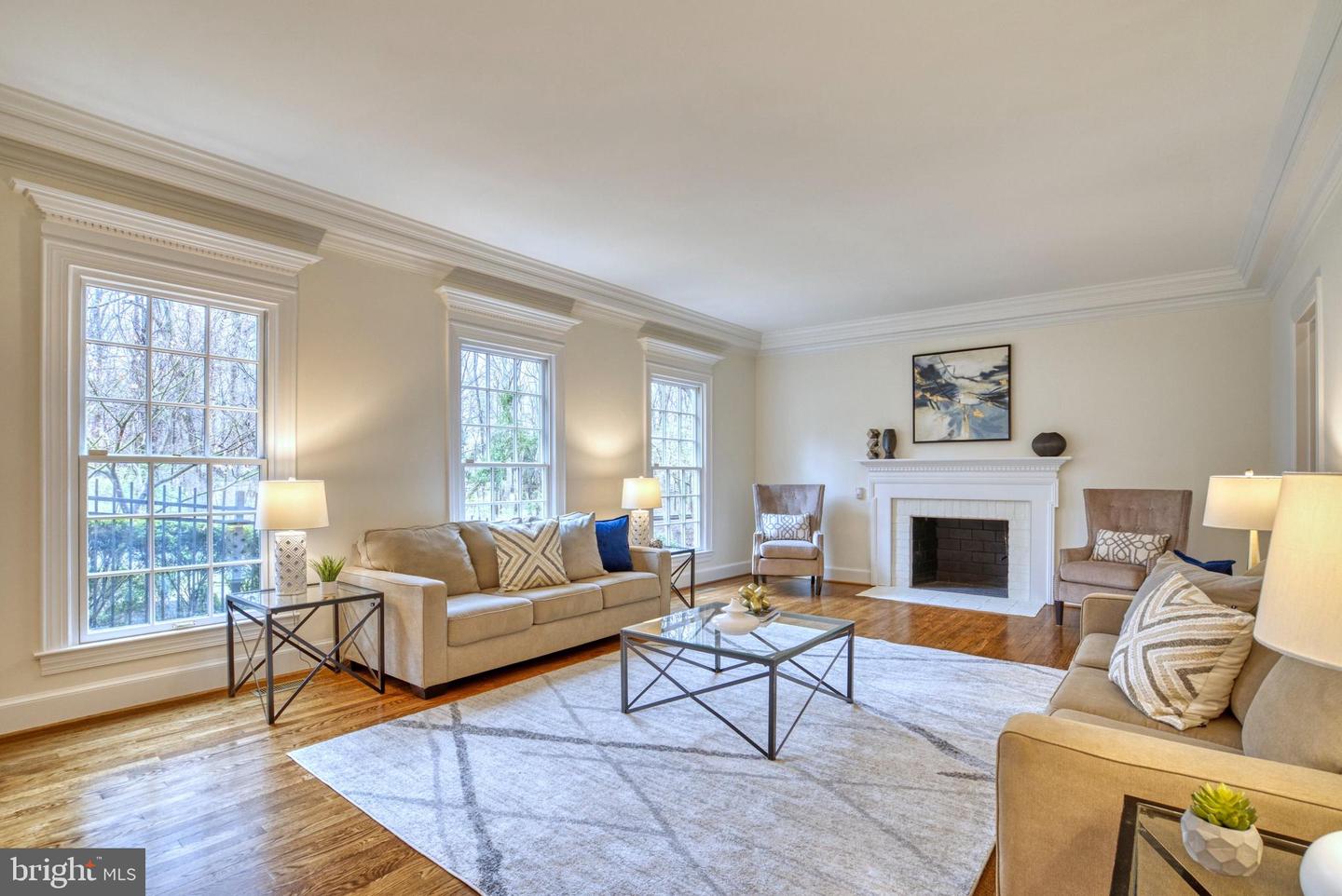 718 Potomac Knolls Dr