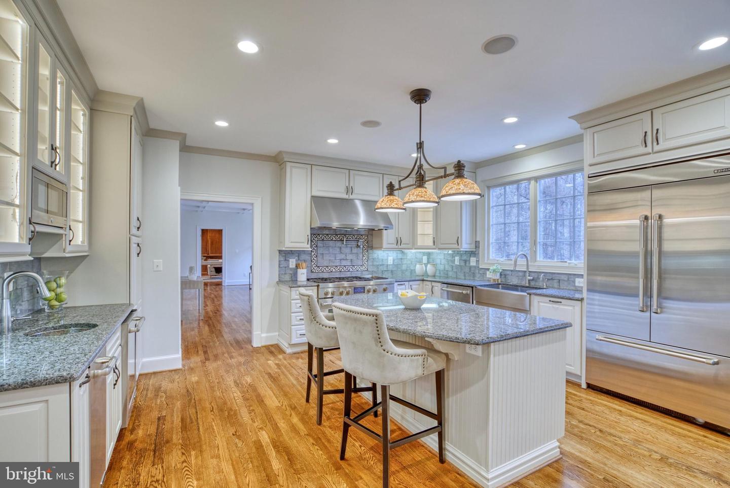 718 Potomac Knolls Dr