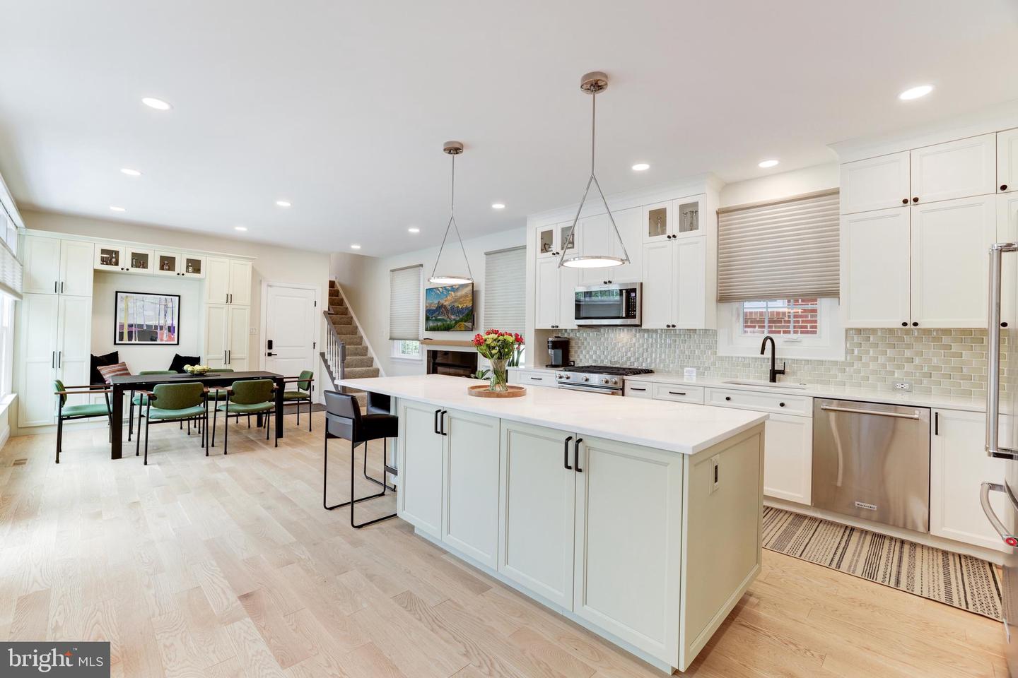 1405 Buena Vista Ave