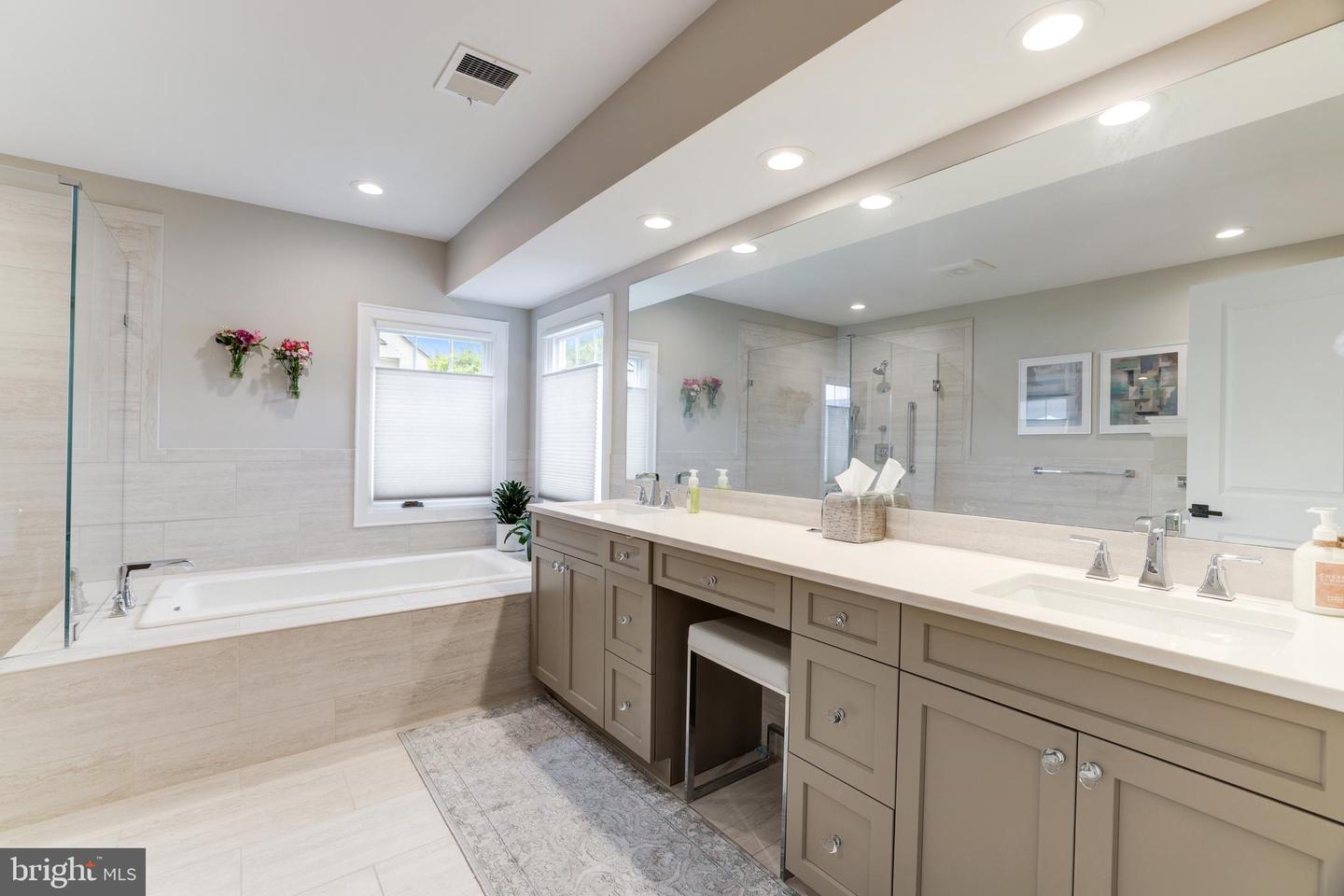 1405 Buena Vista Ave