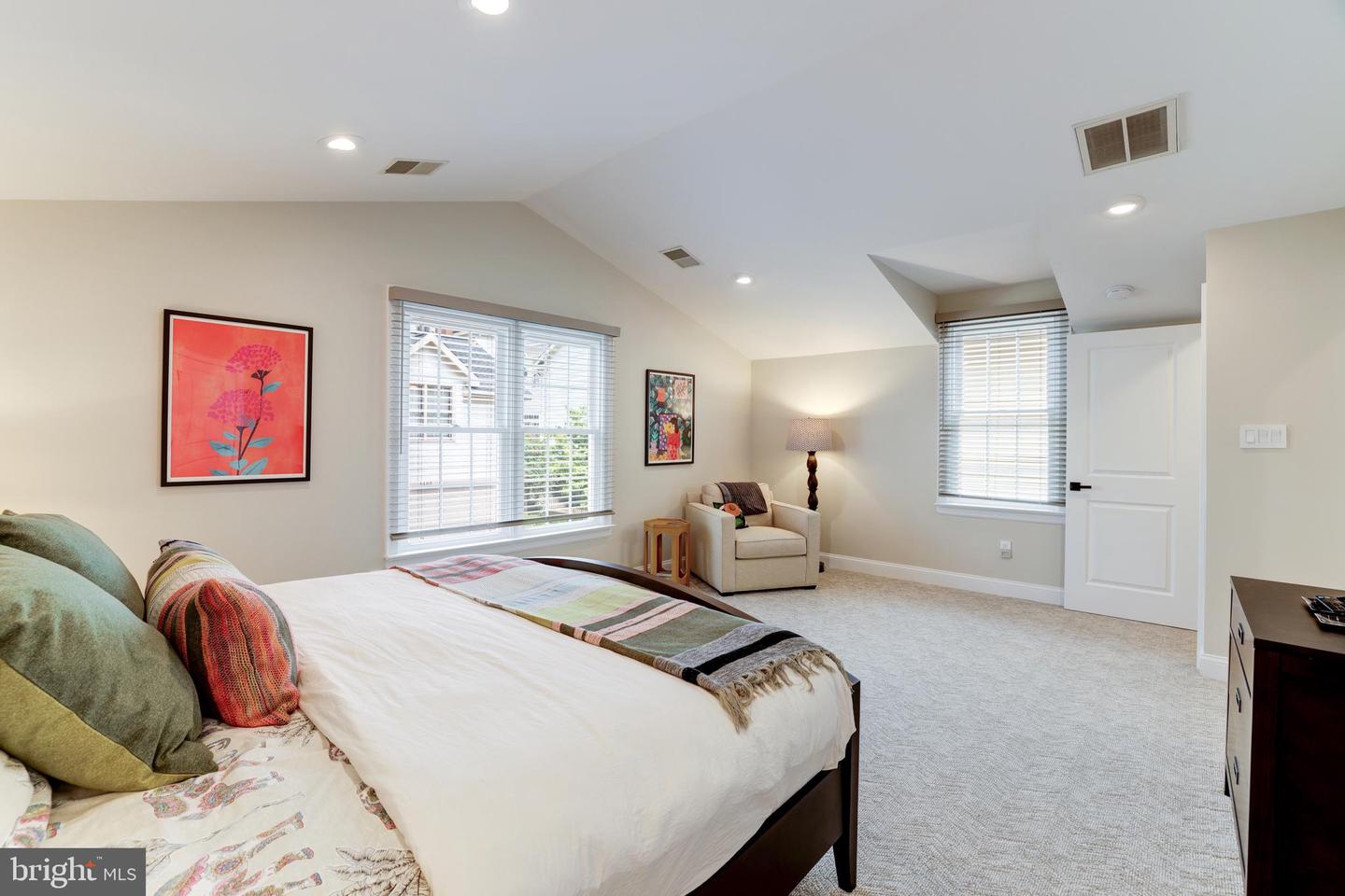 1405 Buena Vista Ave