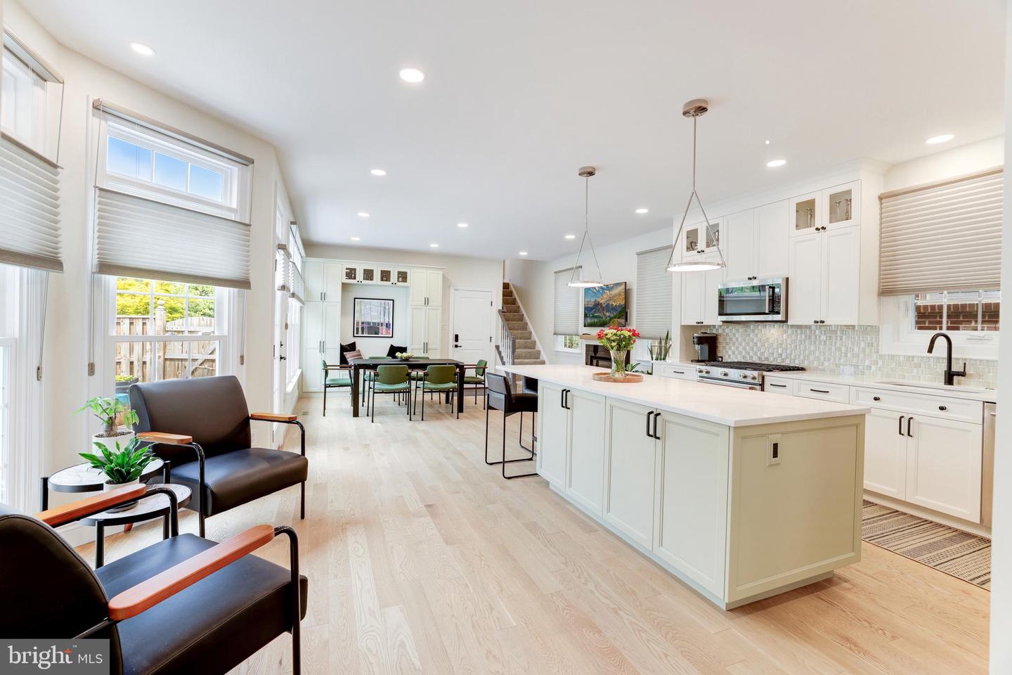 1405 Buena Vista Ave