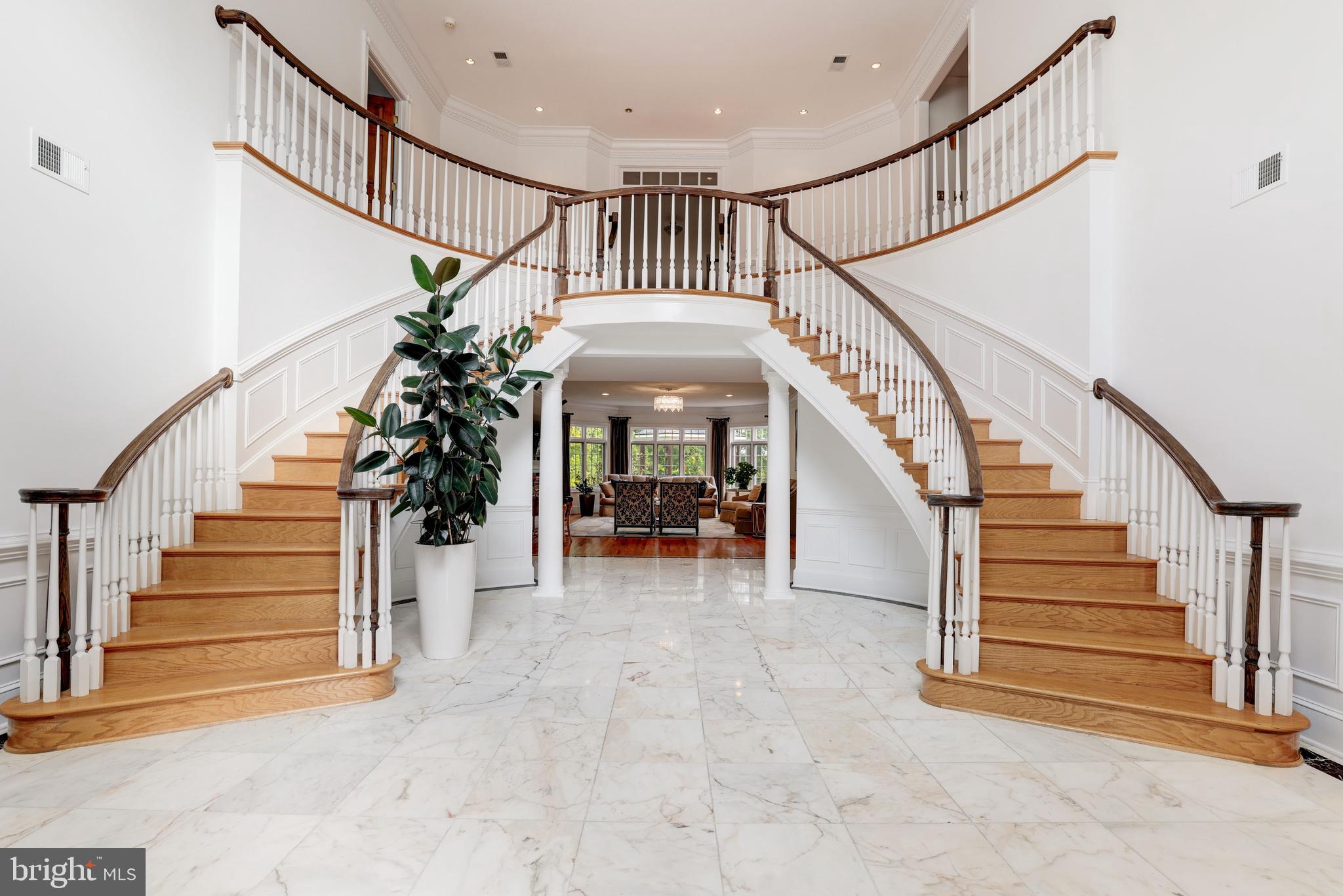 6832 Georgetown Pike