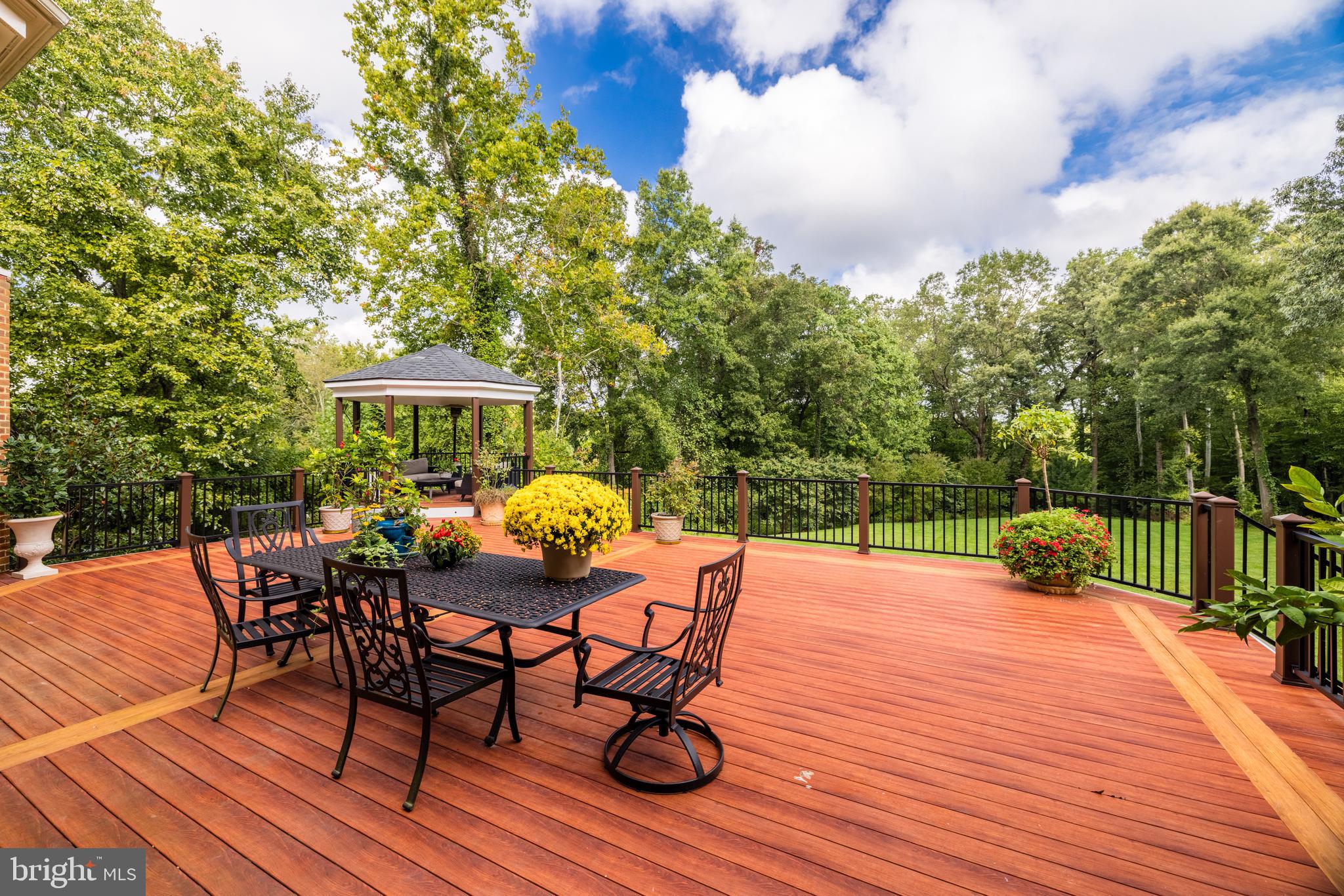 6832 Georgetown Pike