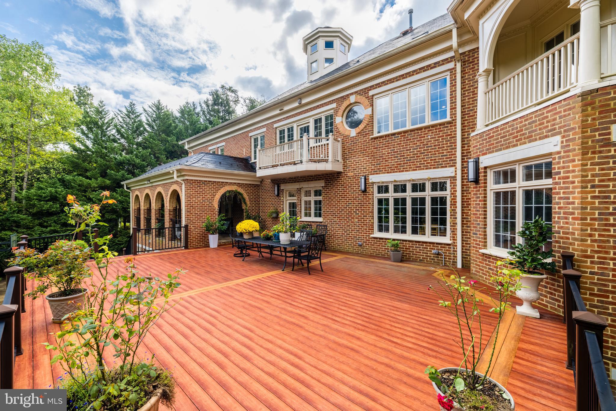 6832 Georgetown Pike