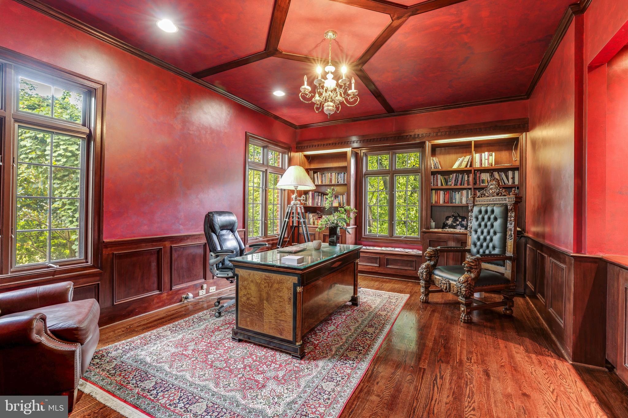 6832 Georgetown Pike