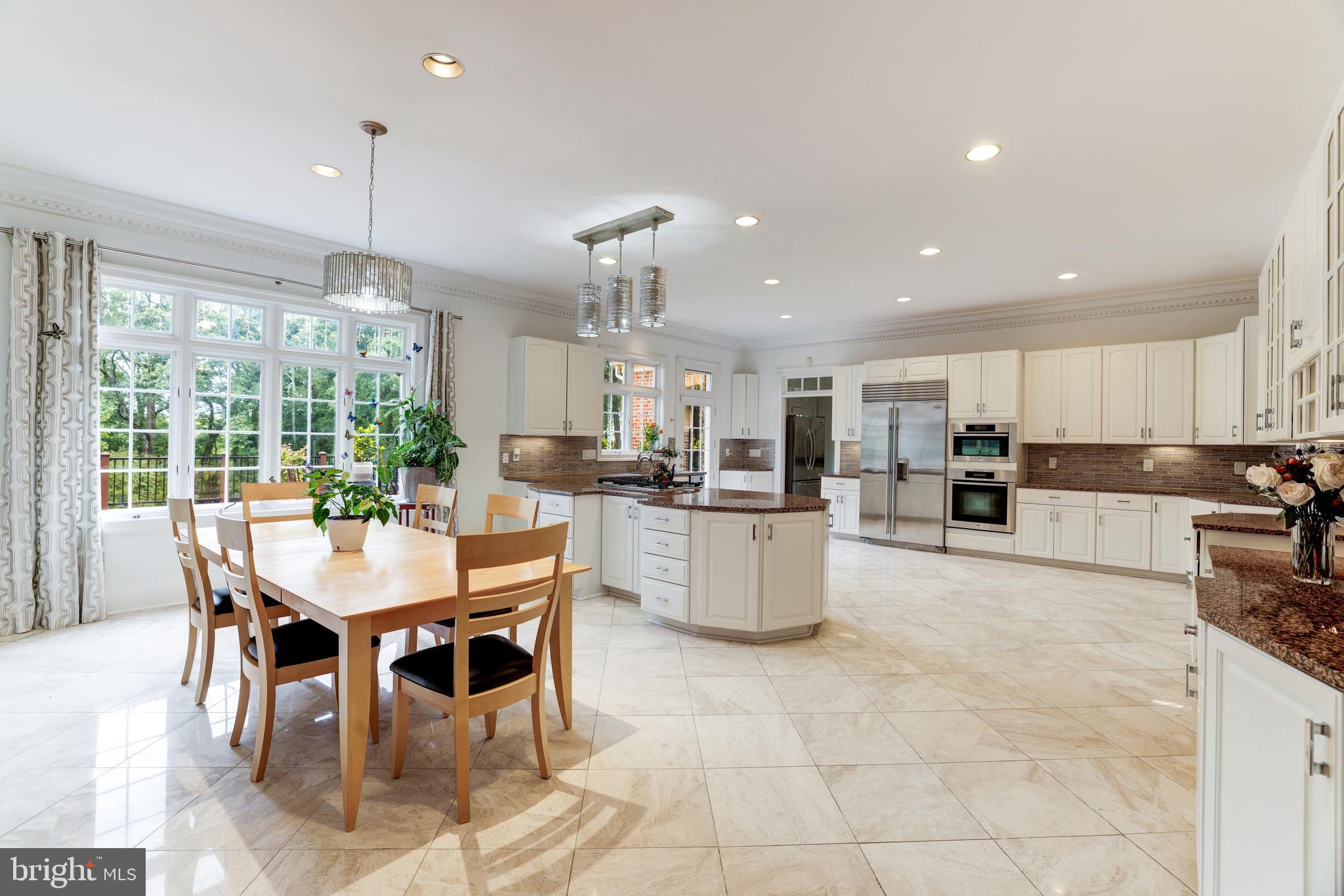 6832 Georgetown Pike