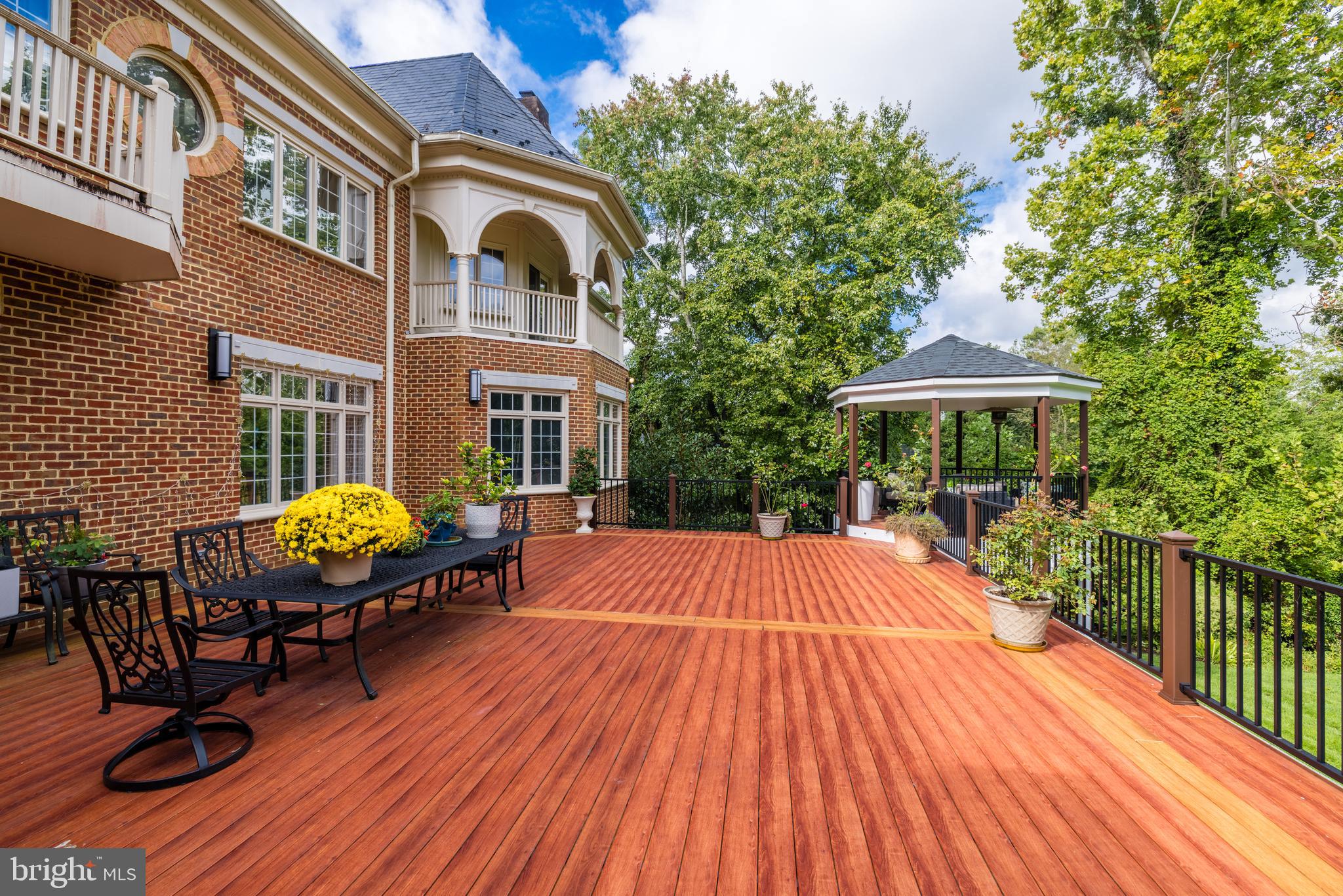 6832 Georgetown Pike