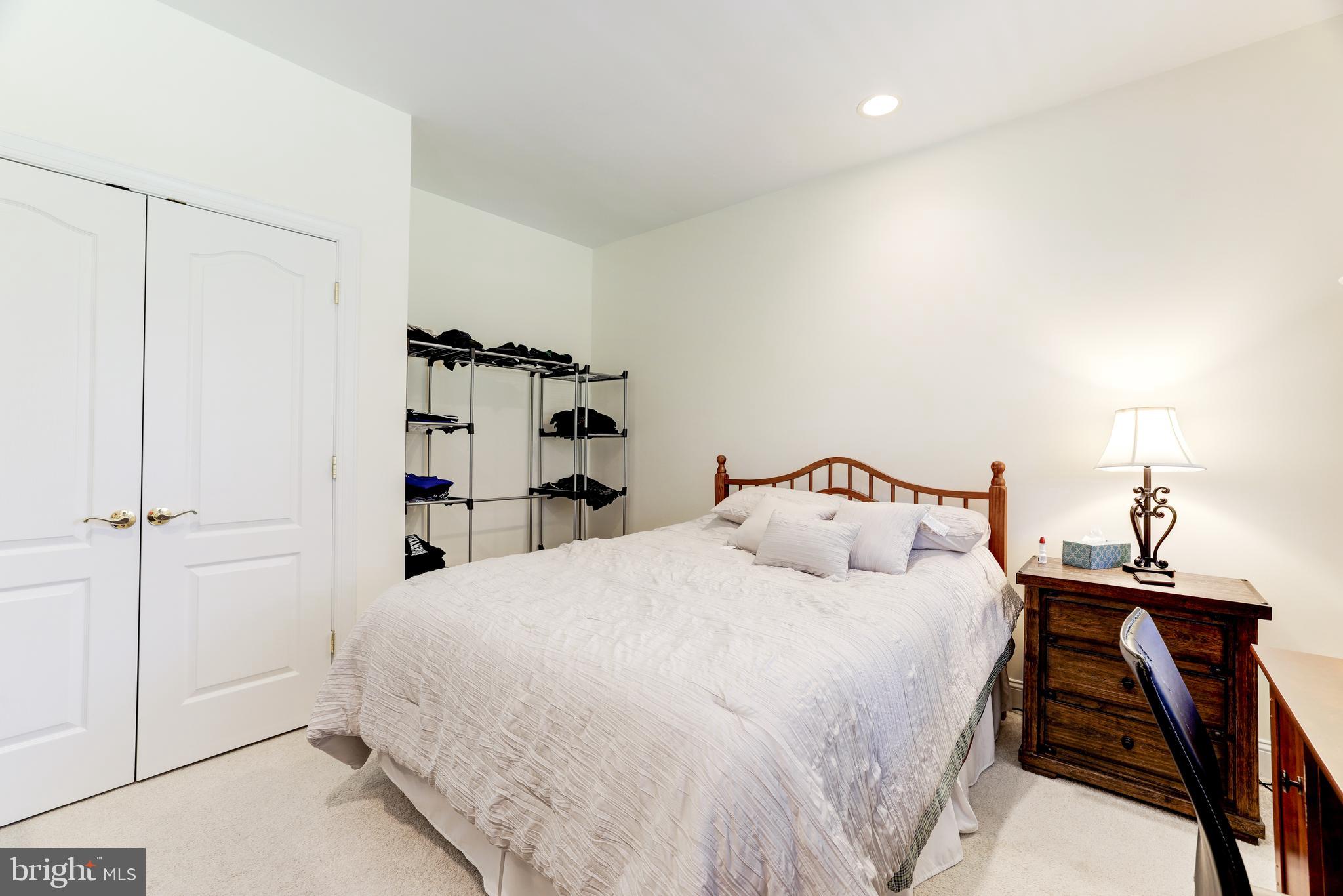 2343 Brittany Parc Dr