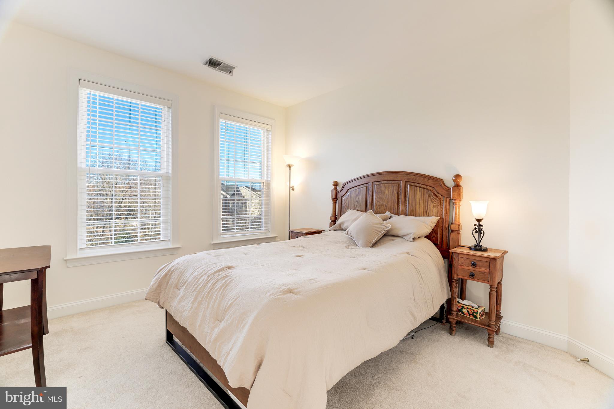 2343 Brittany Parc Dr