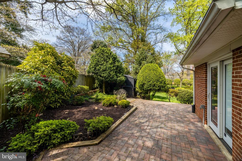 7024 SANTA MARIA CT