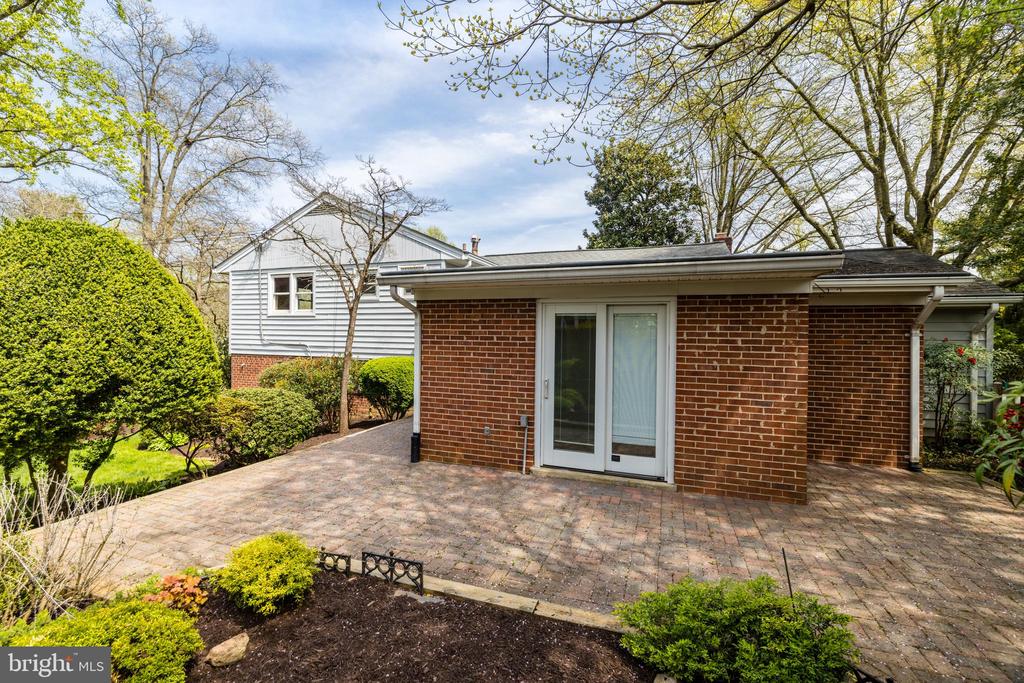 7024 SANTA MARIA CT