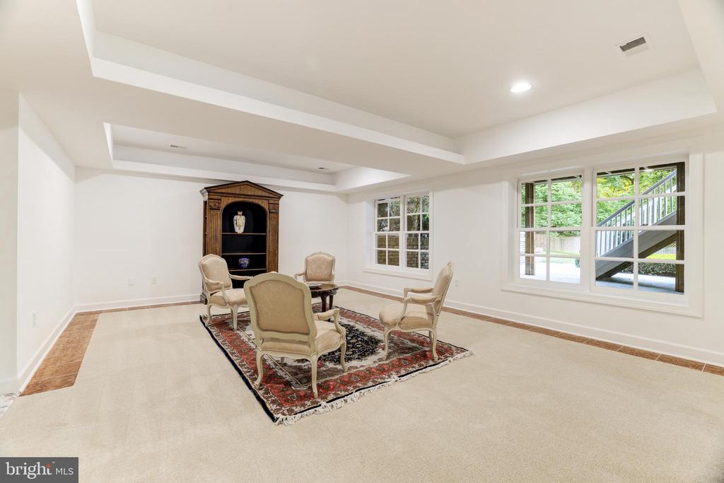 8409 Brookewood Ct