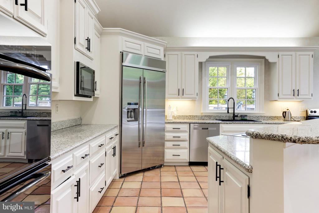 8409 Brookewood Ct