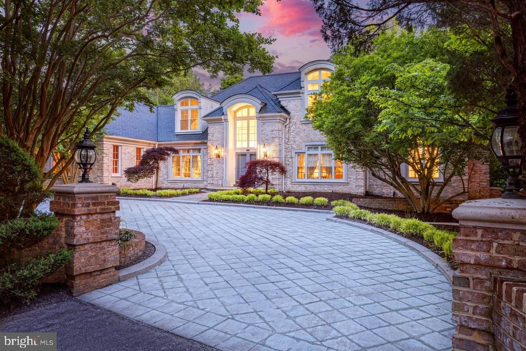 8409 Brookewood Ct